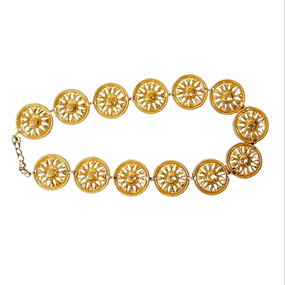 Accessories - Gold Round Detail Clip Belt  (S-M)